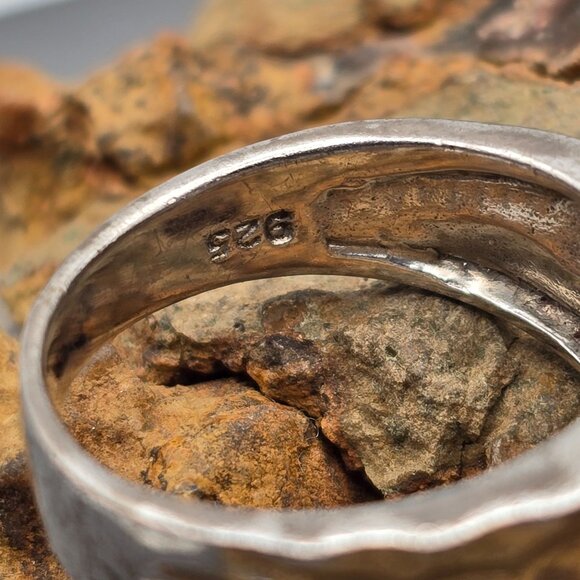 VTG Sterling Silver 925 Hammered Textured Concaved Band Ring Size 8 Tapered 4.2g - Picture 6 of 8